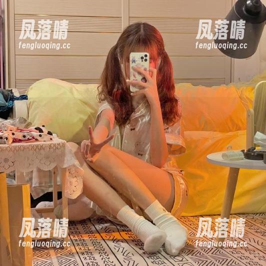 51吃瓜 51吃瓜里,观看娜娜的那点小事,哈哈,完全是可以写成都市传奇了吧?