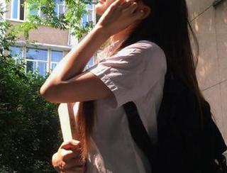更新，51热门大瓜往里这么一看，一堆奇怪的故事在发酵，丝毫不逊色于大卫科波夫！