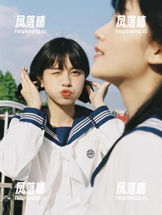 hlw hlwbet网站:我想有一张沙发和一杯茶,就静静看八卦吧!