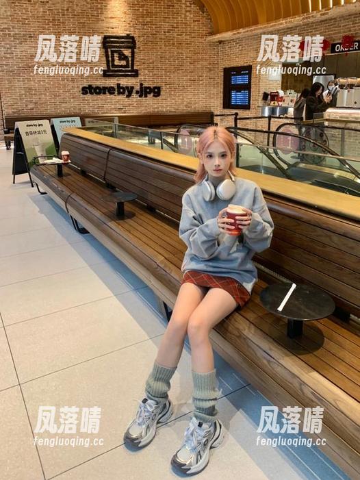 当我走进tttzzz.su的黑料入口，发现那条线路实在是令人浮想联翩，不说了，我去截屏。
