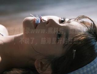当我登录www.黑料后，隐秘的小宇宙瞬间开启，不说了，脑海里开始狂想。