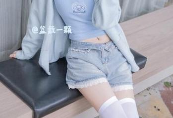 五一吃瓜中心苹果版：瓜农的日常和神秘的秋千悬念！
