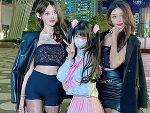 吃瓜网站最新动态，直达抖音网红们的神奇时刻，让人欲罢不能！