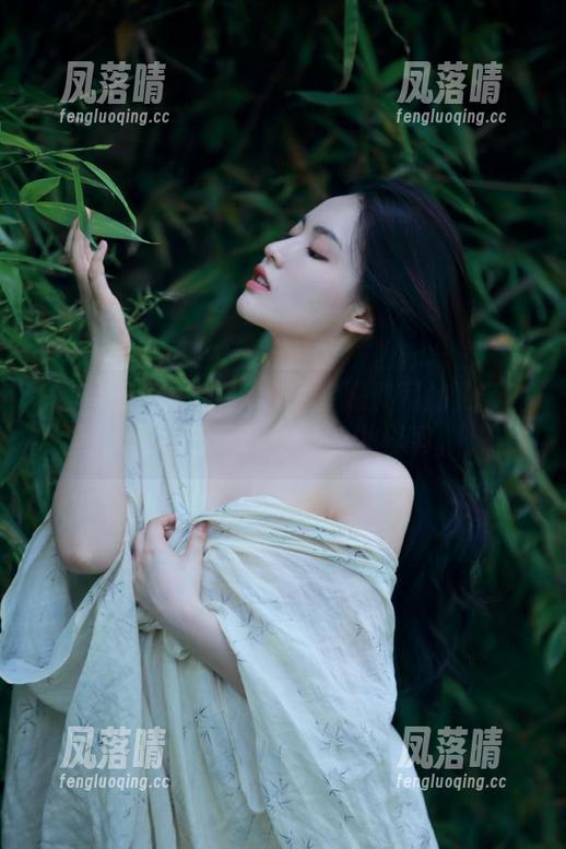 今天又被明星黑料网站更新的趣图逗乐了，奇妙的世界啊。