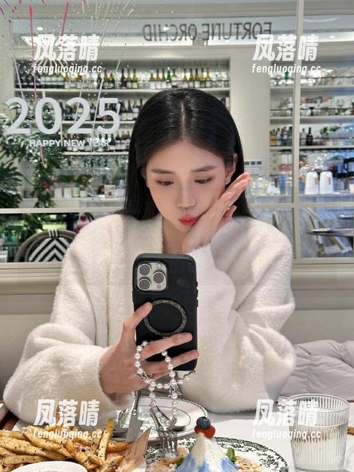 黑料不打烊 点开“黑料不打烊,万里长征传”网页的瞬间,我就知道又会是个惊喜和无奈的组合!