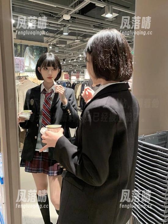 51黑料不打烊网站，跟着他们每天都有新料，我已经被圈粉了。
