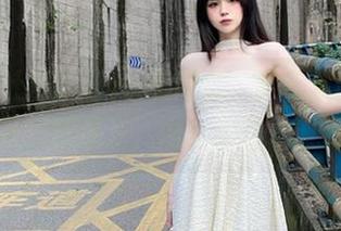 听着网址，默默饱腹于《黑料社正能量》，内心的瓜才刚开始。
