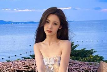 忽然觉得，收藏黑料福利背后的事情，像是在跨越时间的泡影…