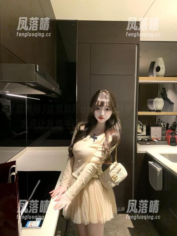 黑料网 这黑料网app真不简单,观看之余还让我对生活的无聊有了新见解!
