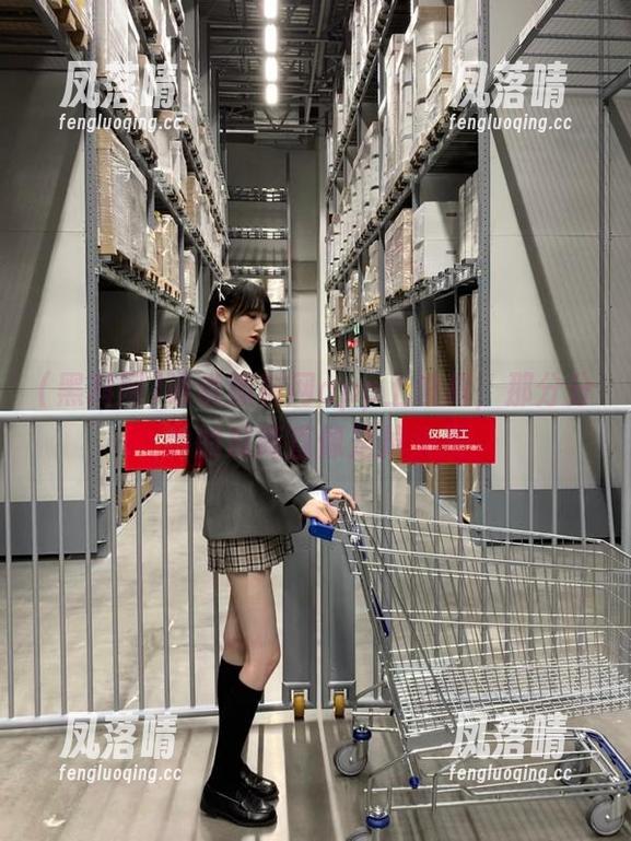 黑料网 谁说黑料网app上没料,那分分钟的瓜简直像是掉头发