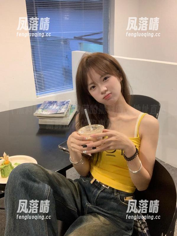 黑料网 手机里收藏的黑料网,地址直达新鲜出炉的狗血情节。