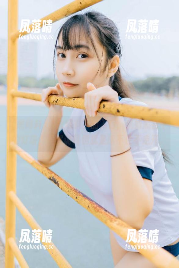 “黑网料”的入口，犹如黑夜中的灯塔，虽然诡异但就是抓不住不走开。