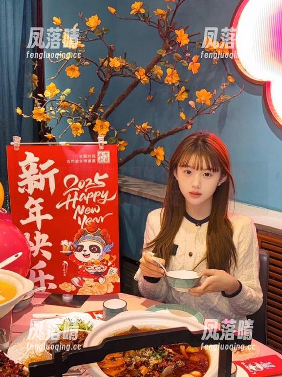 黑脸不打烊 有了黑脸不打烊,下载它,一不小心成了见证者…